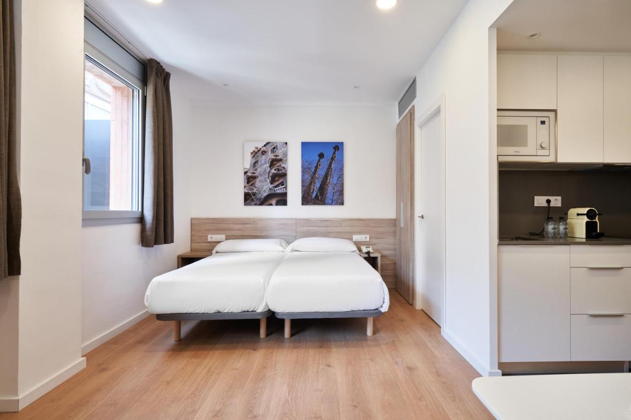 Aparthotel Augusta Barcelona Ngoại thất bức ảnh